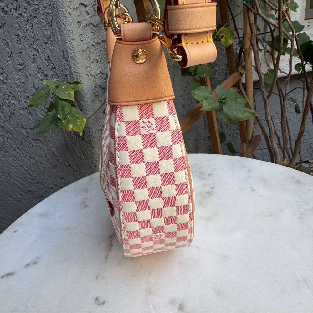Louis Vuitton Damier Vernis Loop Crossbody - Picture 11 of 14